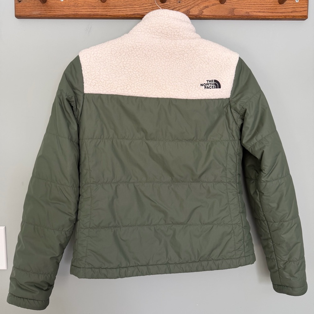The North Face "Peak Insulated" Olive Green Puffer Cream Sherpa Jacket - Picture 11 of 17